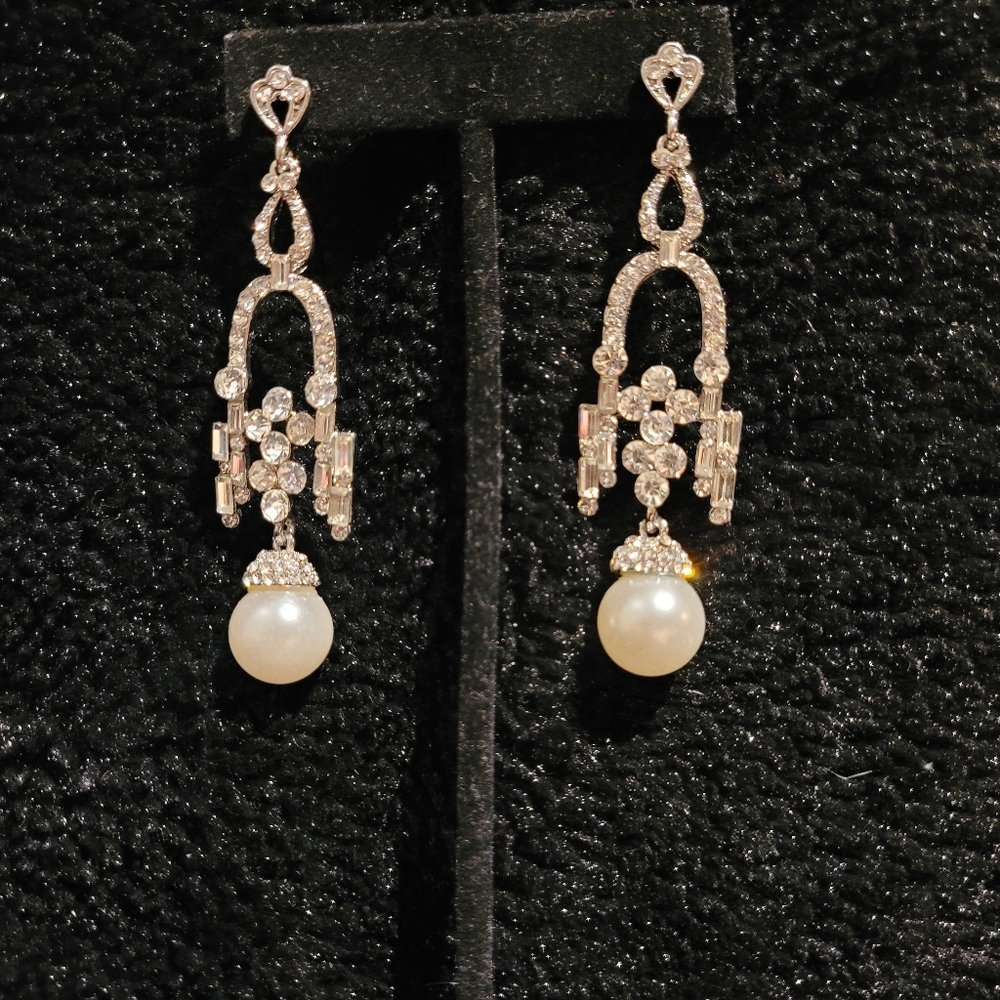 Jim Ball Pagent Line Earrings